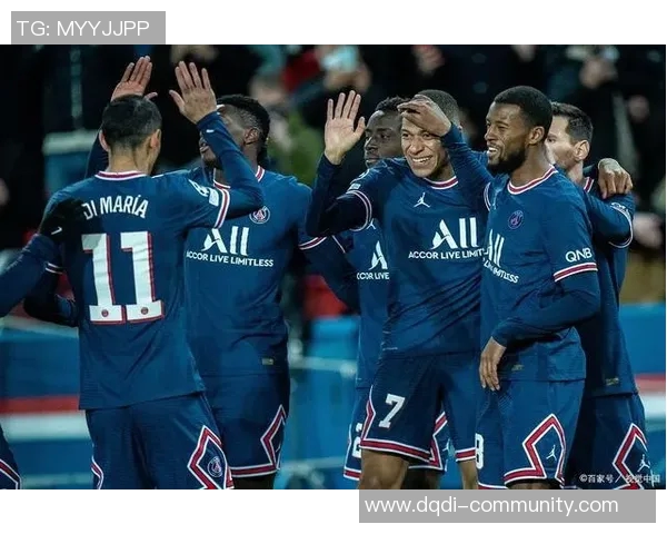 欧联杯历史冷门巴黎圣日耳曼大胜拜仁神扑瞬间震撼全场